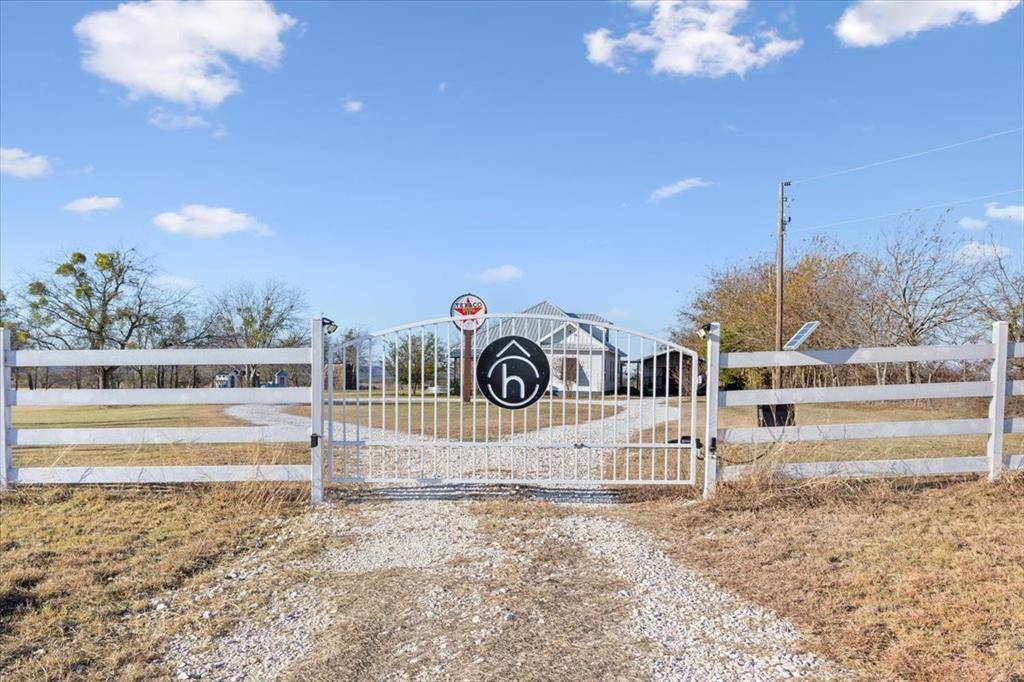 1591 Highway 144, Meridian, TX 76665