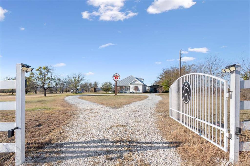 1591 Highway 144, Meridian, TX 76665