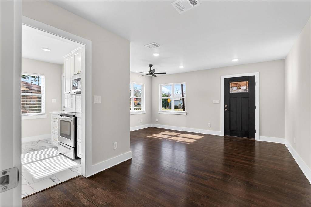 806 Denton, Denton, TX 76201