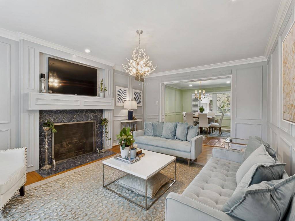 5832 Meadowcrest Drive, Dallas, TX 75230