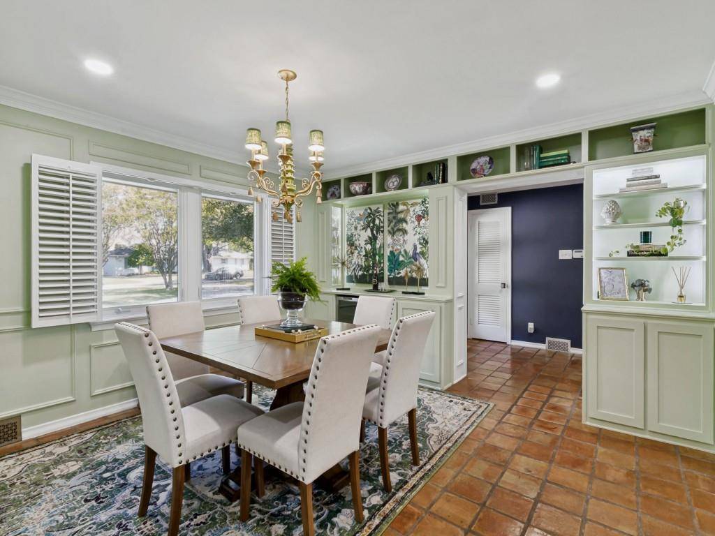 5832 Meadowcrest Drive, Dallas, TX 75230