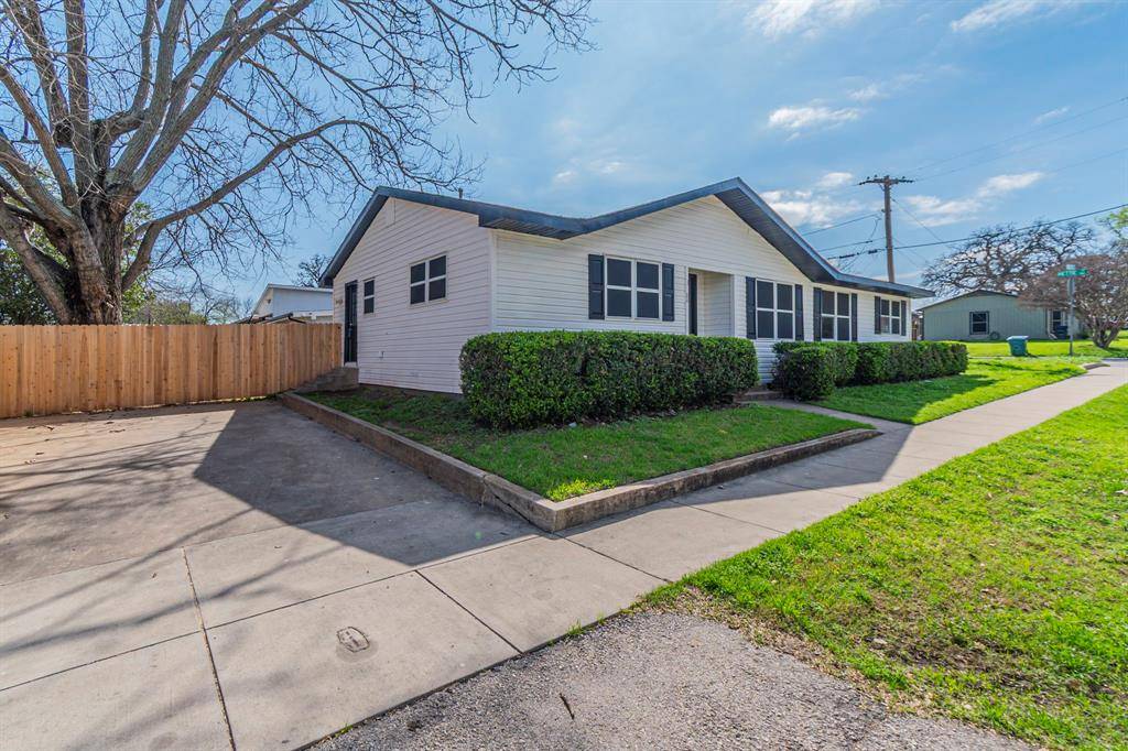 1400 Paisley Street, Denton, TX 76209