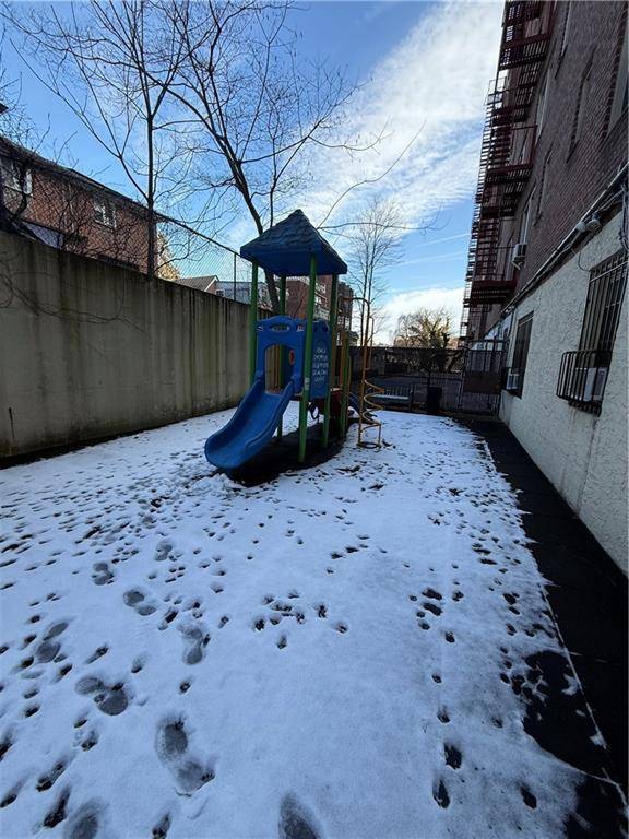 67-25 Clyde ST #7H, Forest Hills, NY 11375