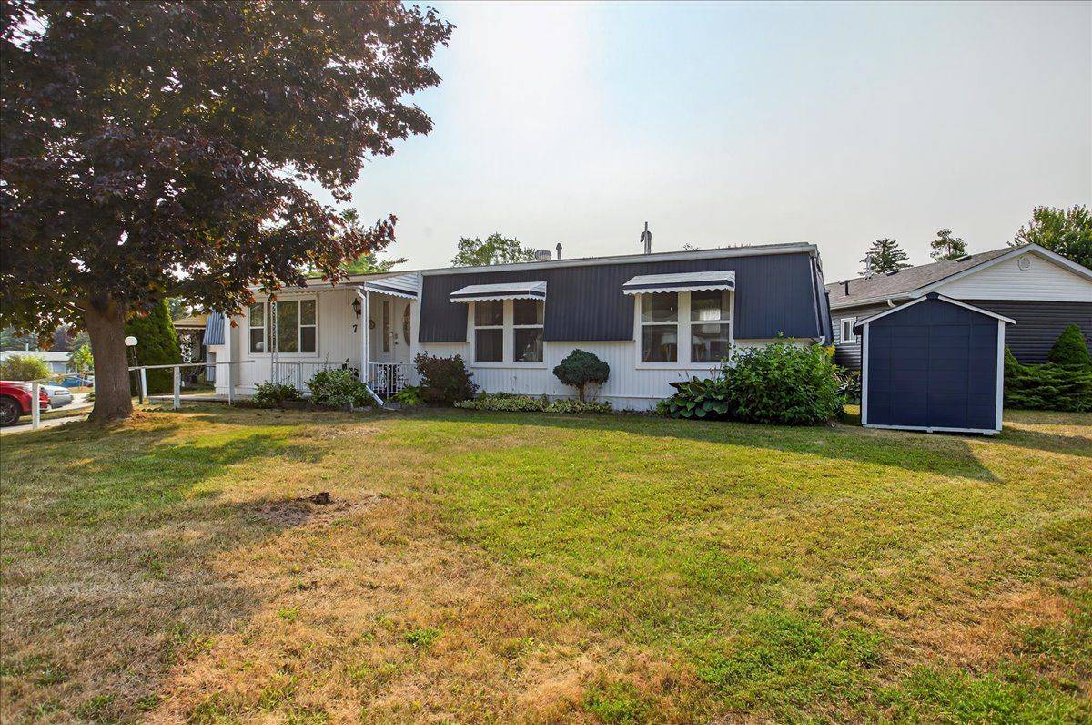 7 Sunset DR, Innisfil, ON L9S 0R7