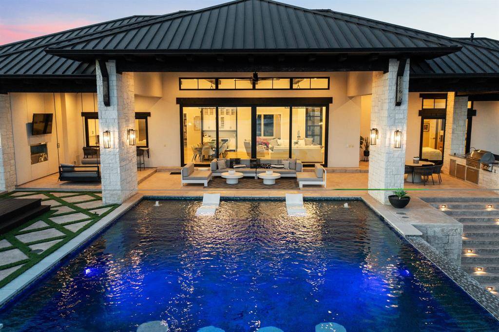 1390 Governors Cove Court, Graford, TX 76449