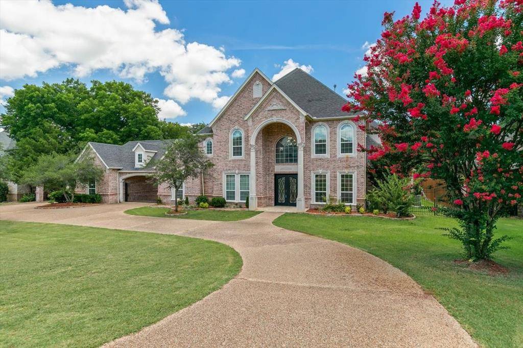 8945 Waterchase Circle, Fort Worth, TX 76120