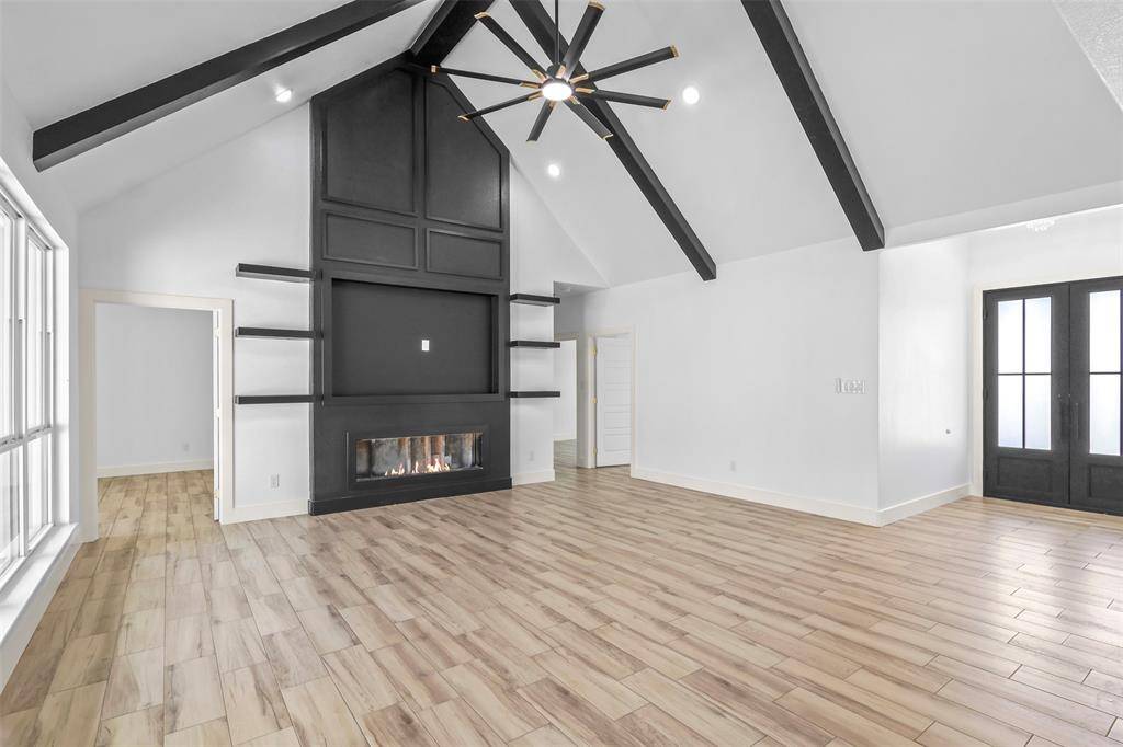 271 Victory Drive, Mabank, TX 75147