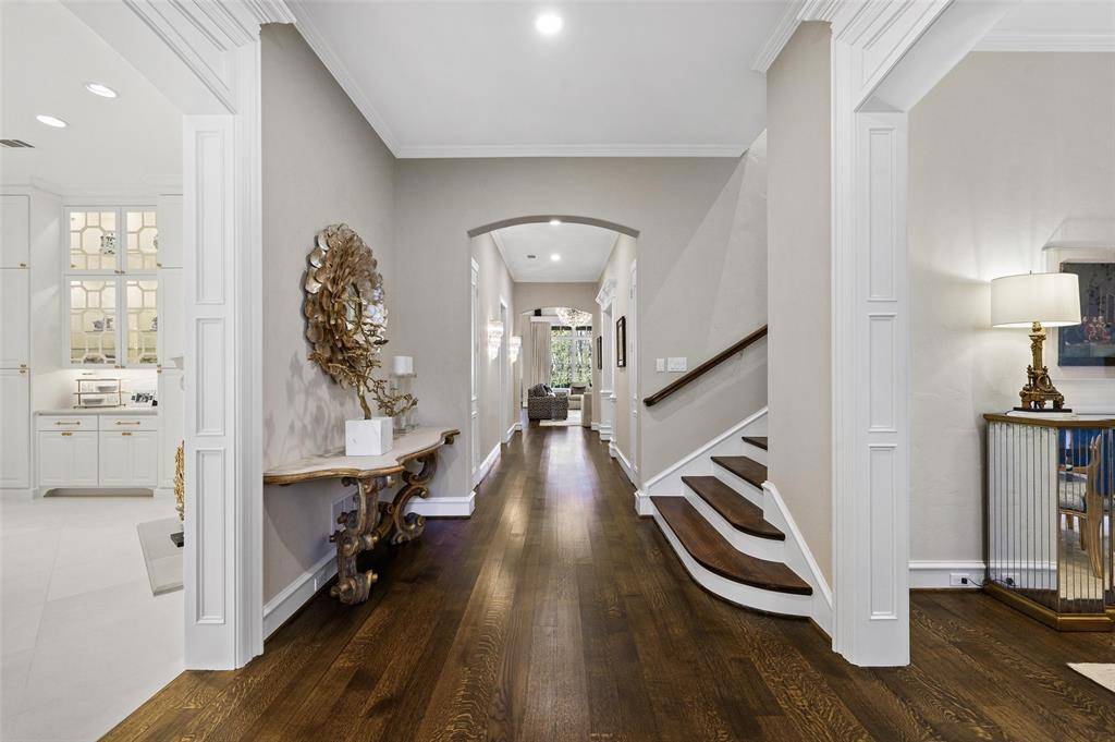 5715 Wortham Lane, Dallas, TX 75252