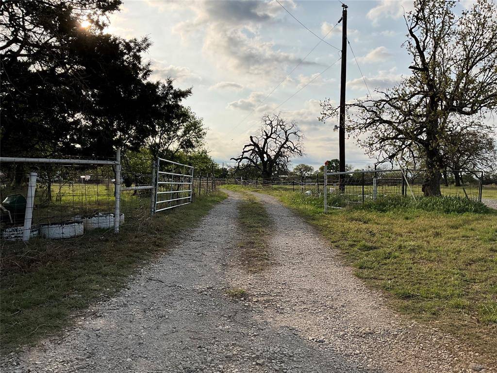 2991 Village Bend Road, Mineral Wells, TX 76067