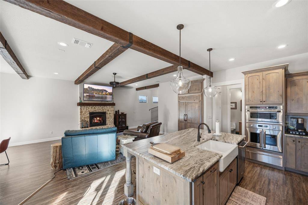 3105 Pastor Street, Dallas, TX 75212