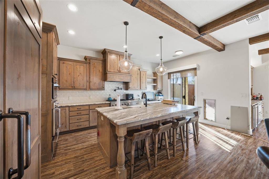 3105 Pastor Street, Dallas, TX 75212