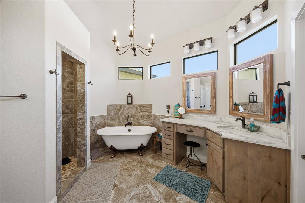 3105 Pastor Street, Dallas, TX 75212