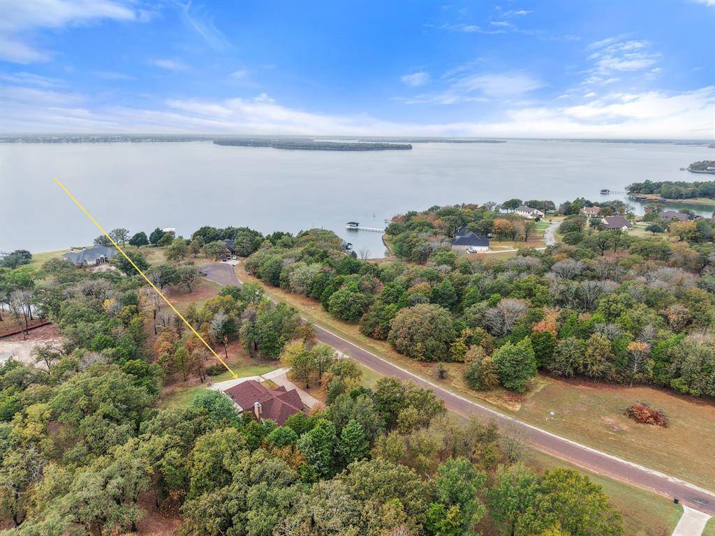 403 Arrowhead Point, Kerens, TX 75144