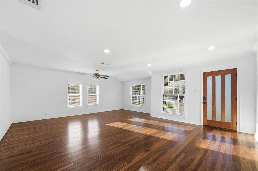 1654 Hansboro Avenue, Dallas, TX 75224