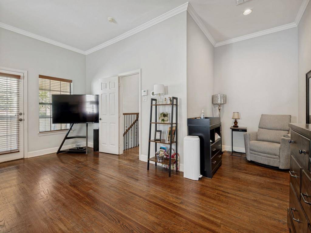 1018 Pavillion Street, Dallas, TX 75204