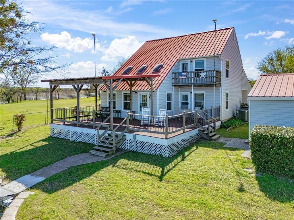 707 Marco Drive, Runaway Bay, TX 76426