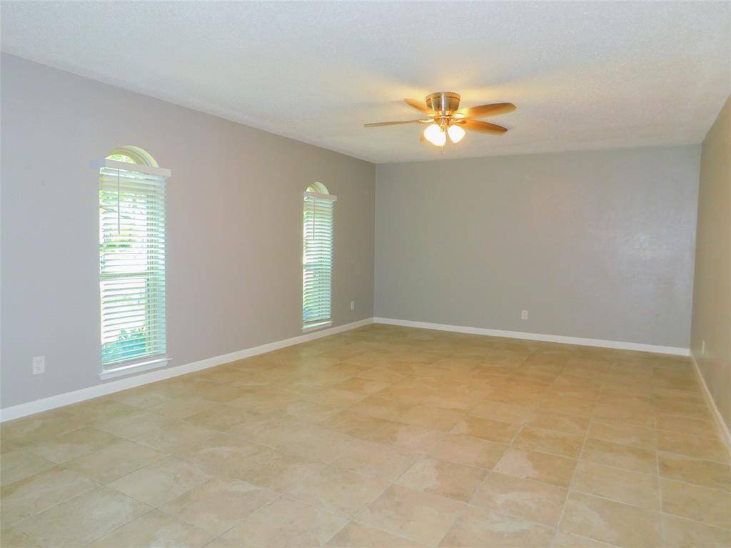 1108 Winterwood Drive, Lewisville, TX 75067