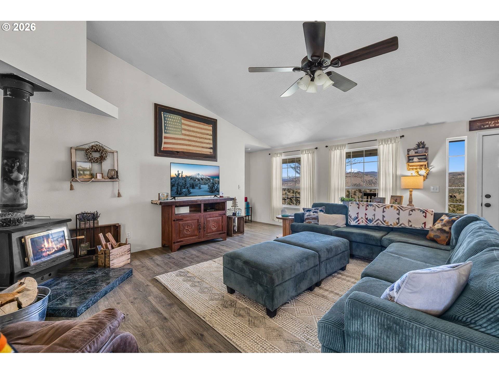 58048 ANTELOPE LN, Mount Vernon, OR 97865