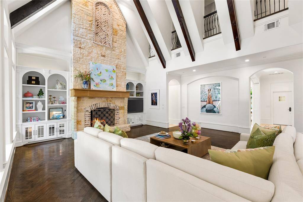 6301 Shady Oaks Drive, Frisco, TX 75034