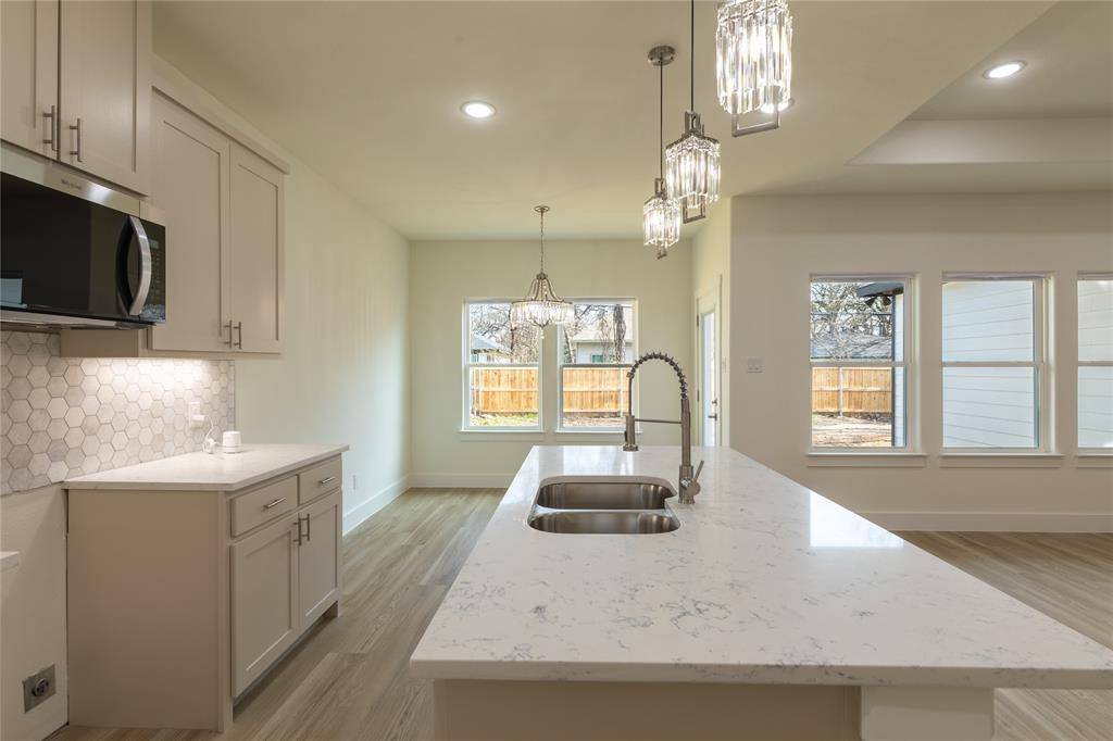 2820 Pennsylvania Avenue, Dallas, TX 75215