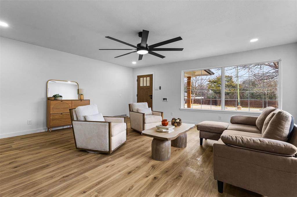 1917 S Vernon Avenue, Dallas, TX 75224