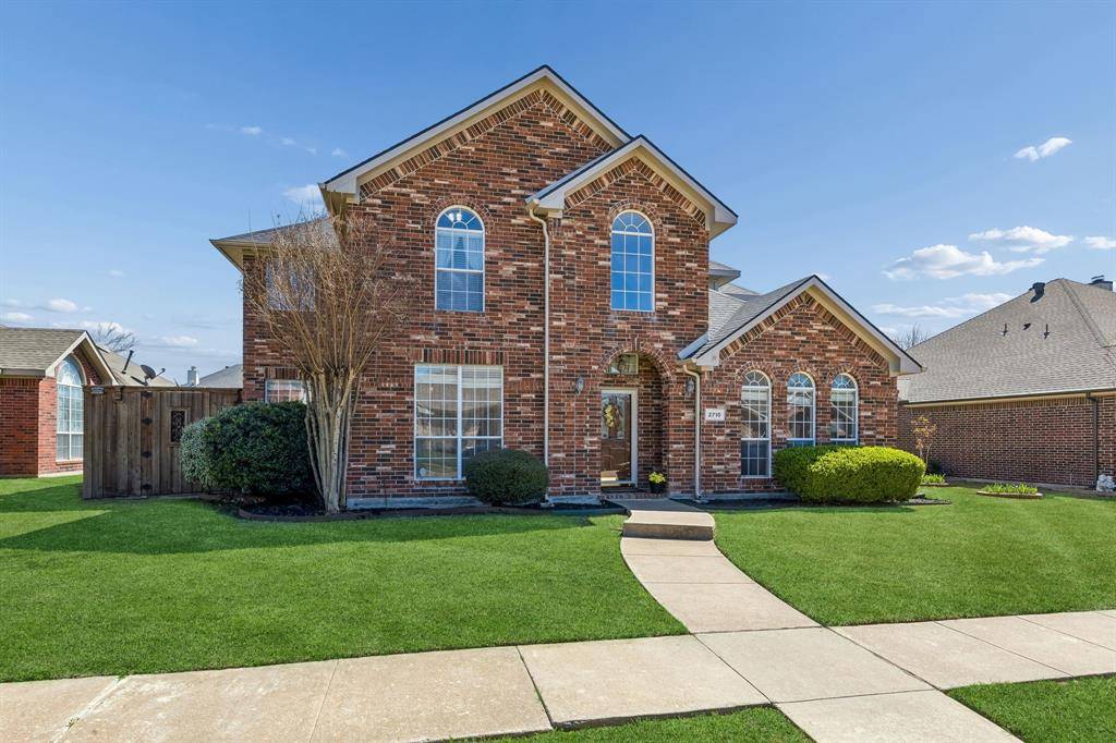 2710 Winterberry Drive, Rowlett, TX 75089
