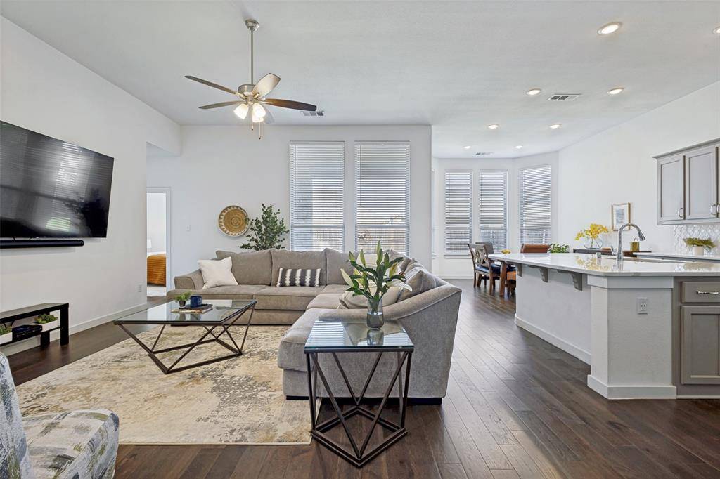 1921 Campground Way, Aubrey, TX 76227