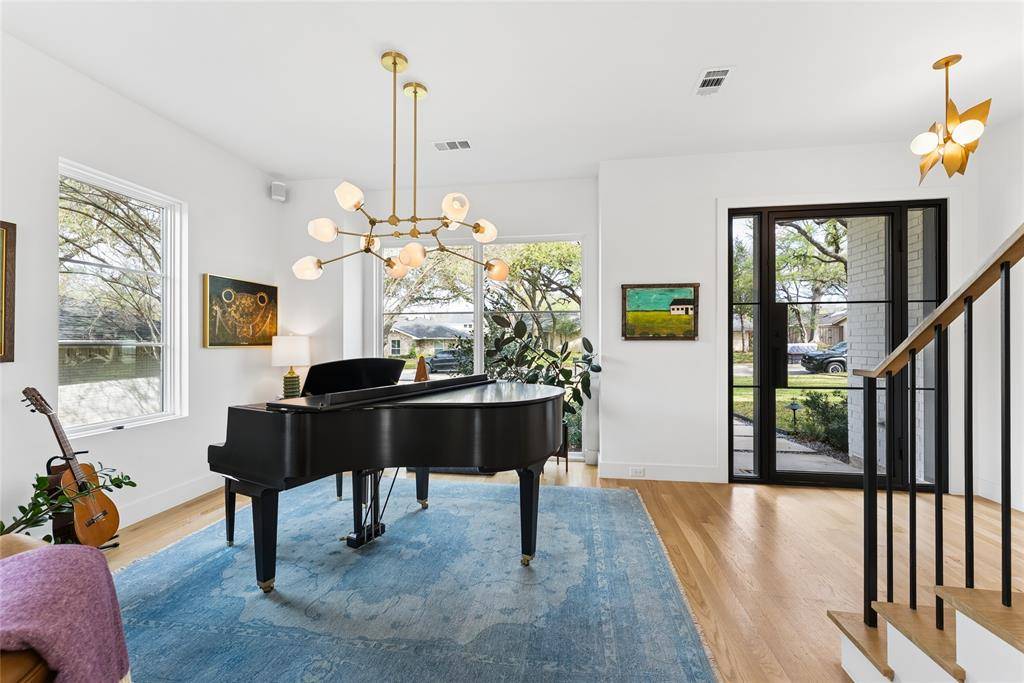 3848 Echo Brook Lane, Dallas, TX 75229