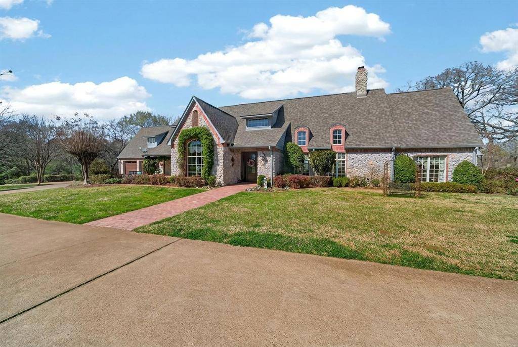 535 Riata Road, Bullard, TX 75757