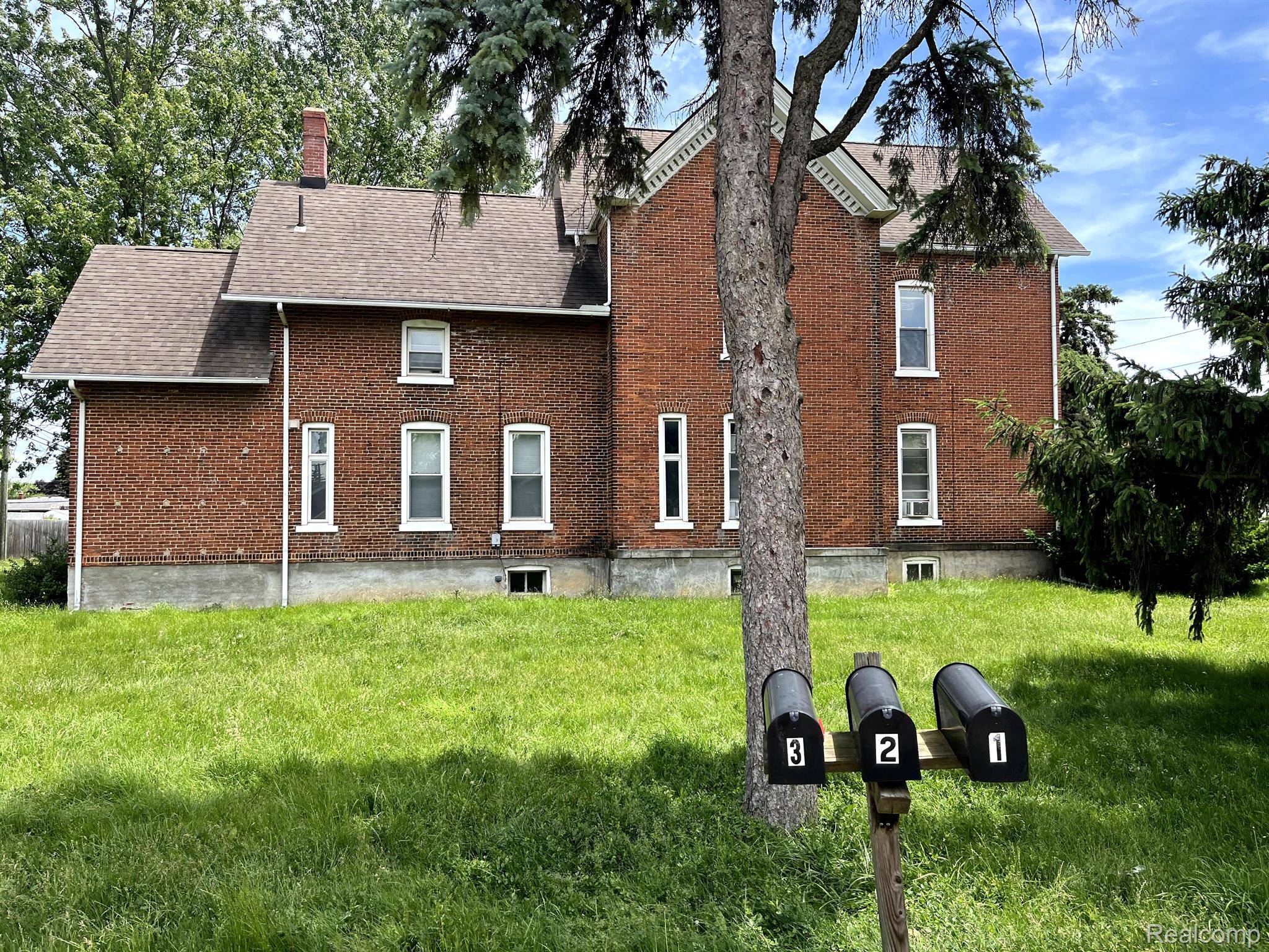 1910 S CUSTER RD, Monroe Twp, MI 48161