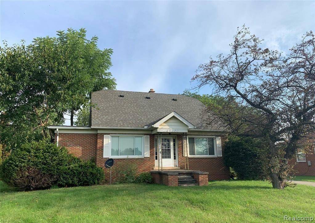 43300 N INTERSTATE 94 SERVICE DR, Van Buren Twp, MI 48111