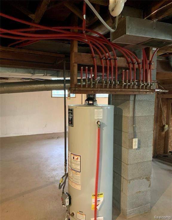 43300 N INTERSTATE 94 SERVICE DR, Van Buren Twp, MI 48111