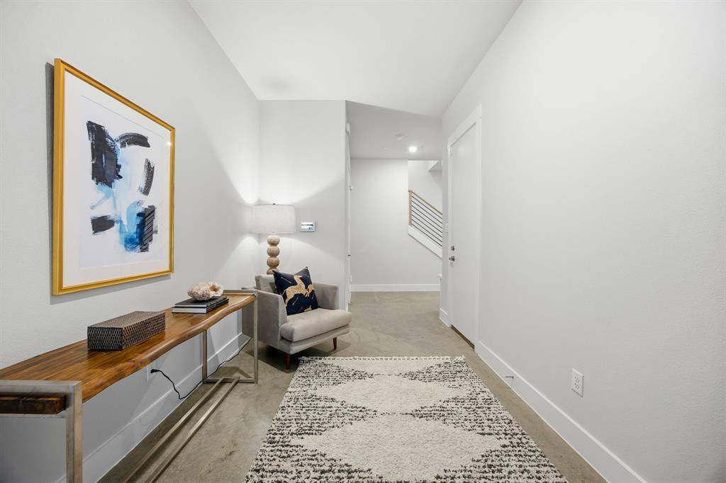 625 N Tyler Street #402, Dallas, TX 75208