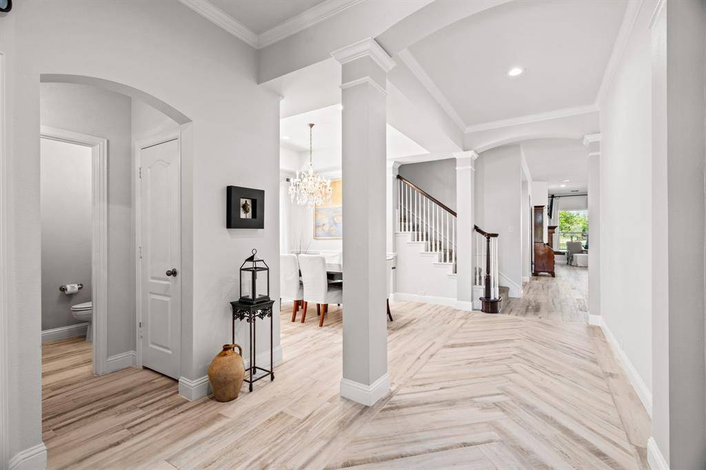 1301 Meadows Avenue, Lantana, TX 76226