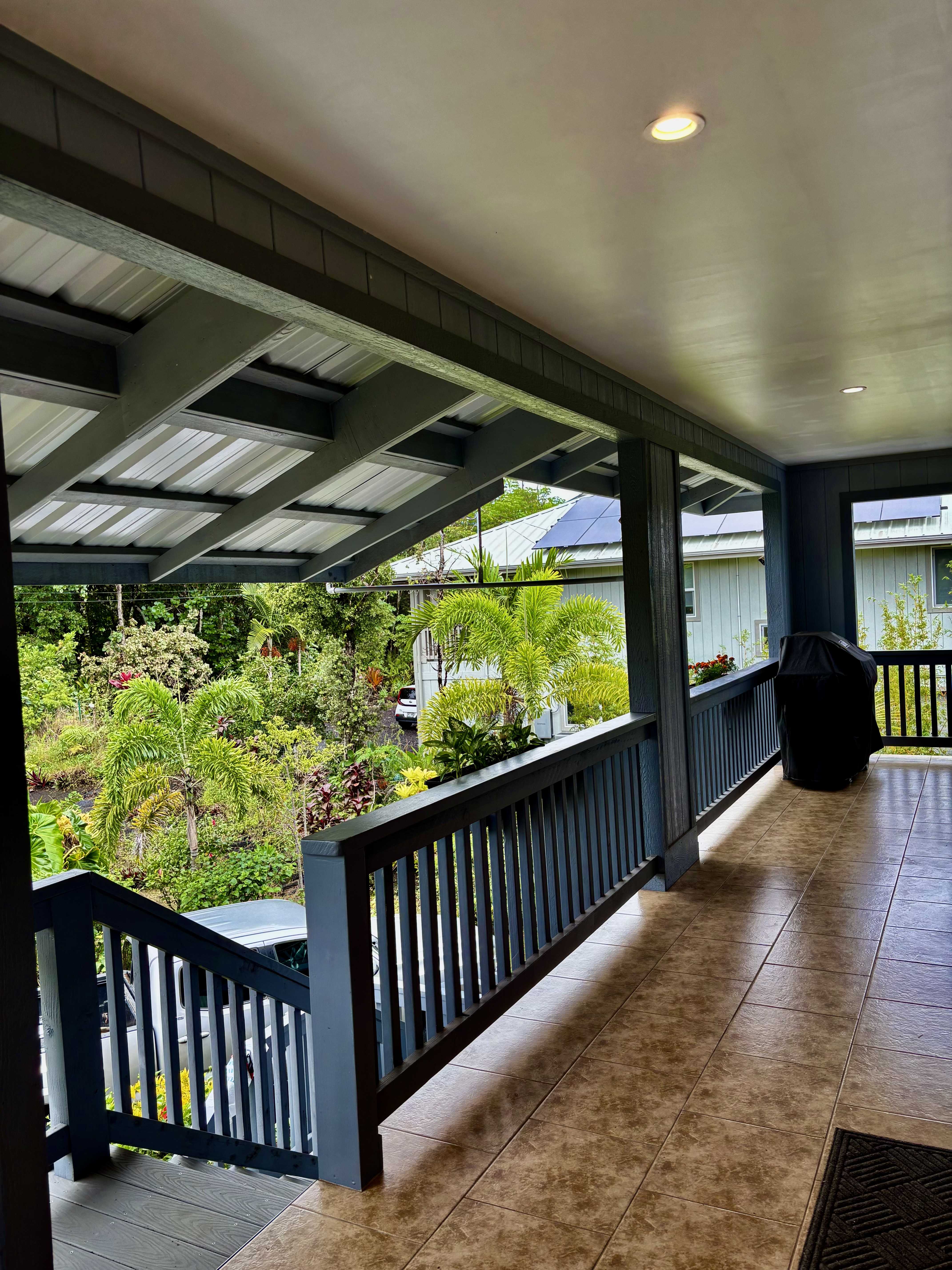 15-1051 KIAWE RD, Keaau, HI 96749