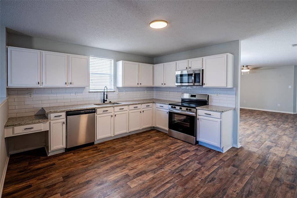 1118 Annie Oakley Drive, Anna, TX 75409