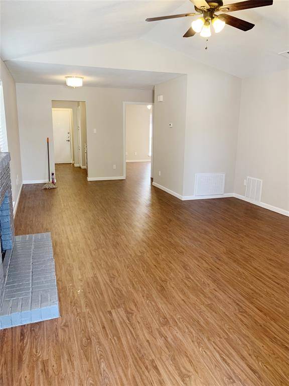 5708 Ranchogrande Drive, Arlington, TX 76017