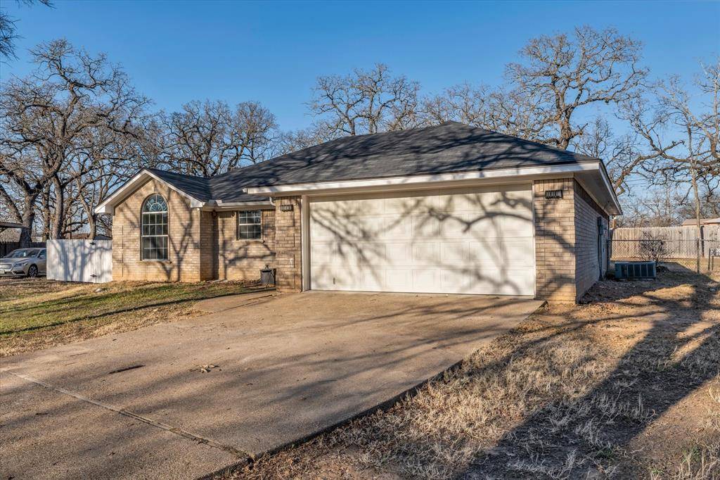 4339 Blackwell Street, Bellmead, TX 76705