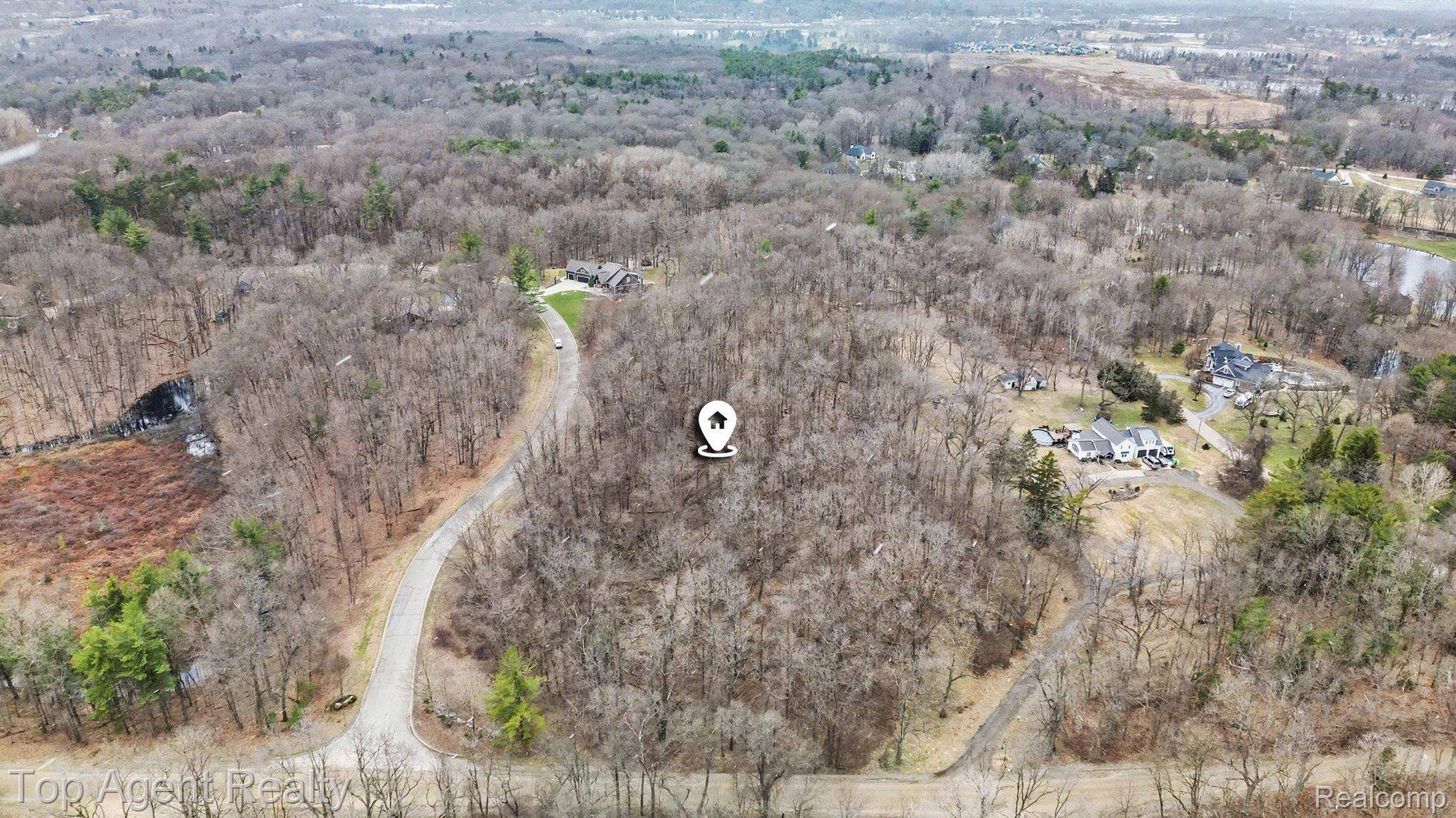 1511 Barrwood TRL, Oxford Charter Township, MI 48371