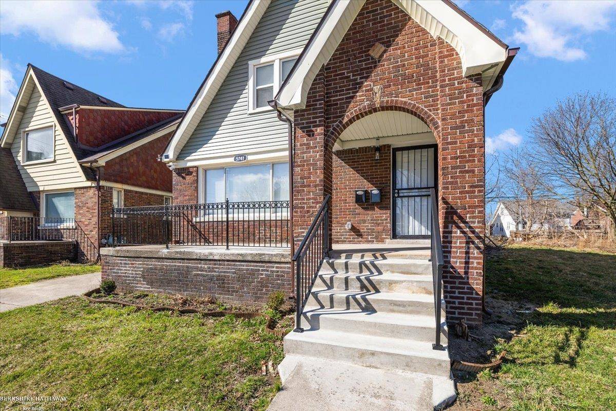 5741 Lakewood ST, Detroit, MI 48213