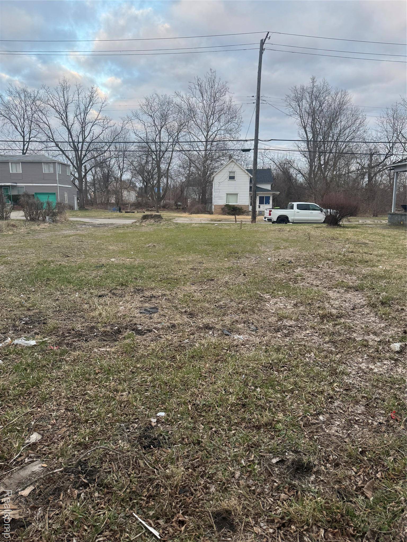 68 Lake ST, Pontiac, MI 48341