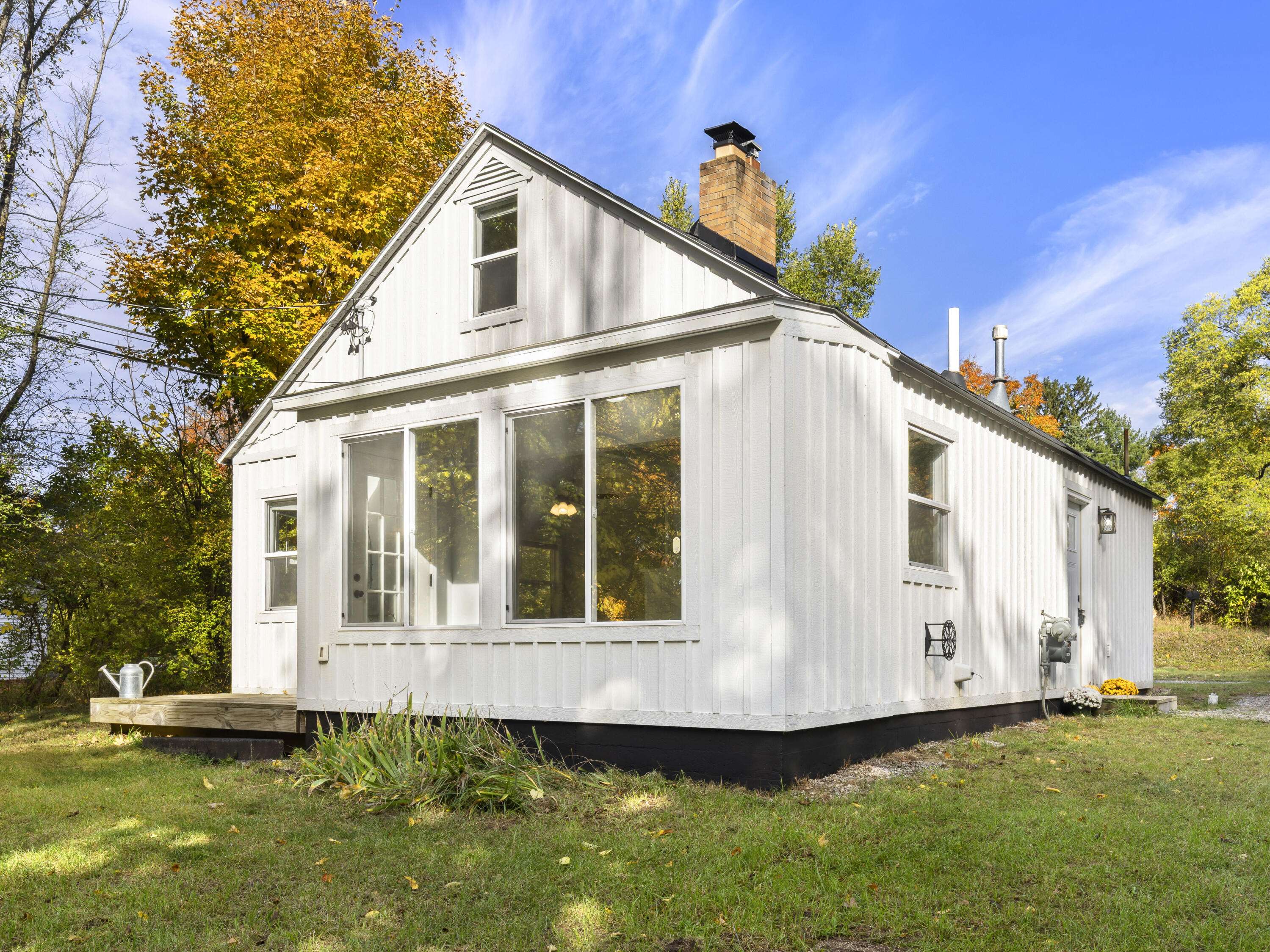 7043 Burr ST, Benzonia Vlg-benzonia Twp, MI 49616