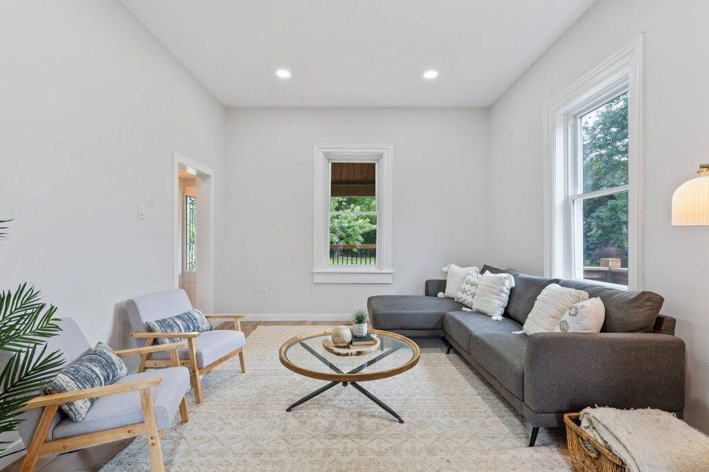 191 Catherine ST, North Middlesex, ON N0M 2K0