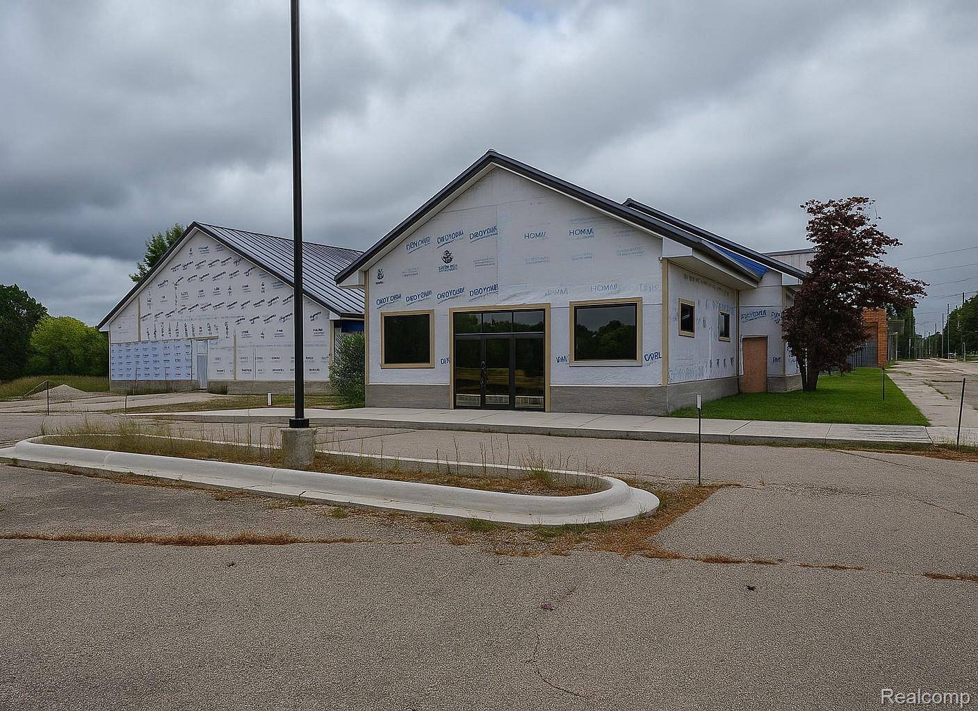 935 W M 36, Pinckney Village, MI 48169