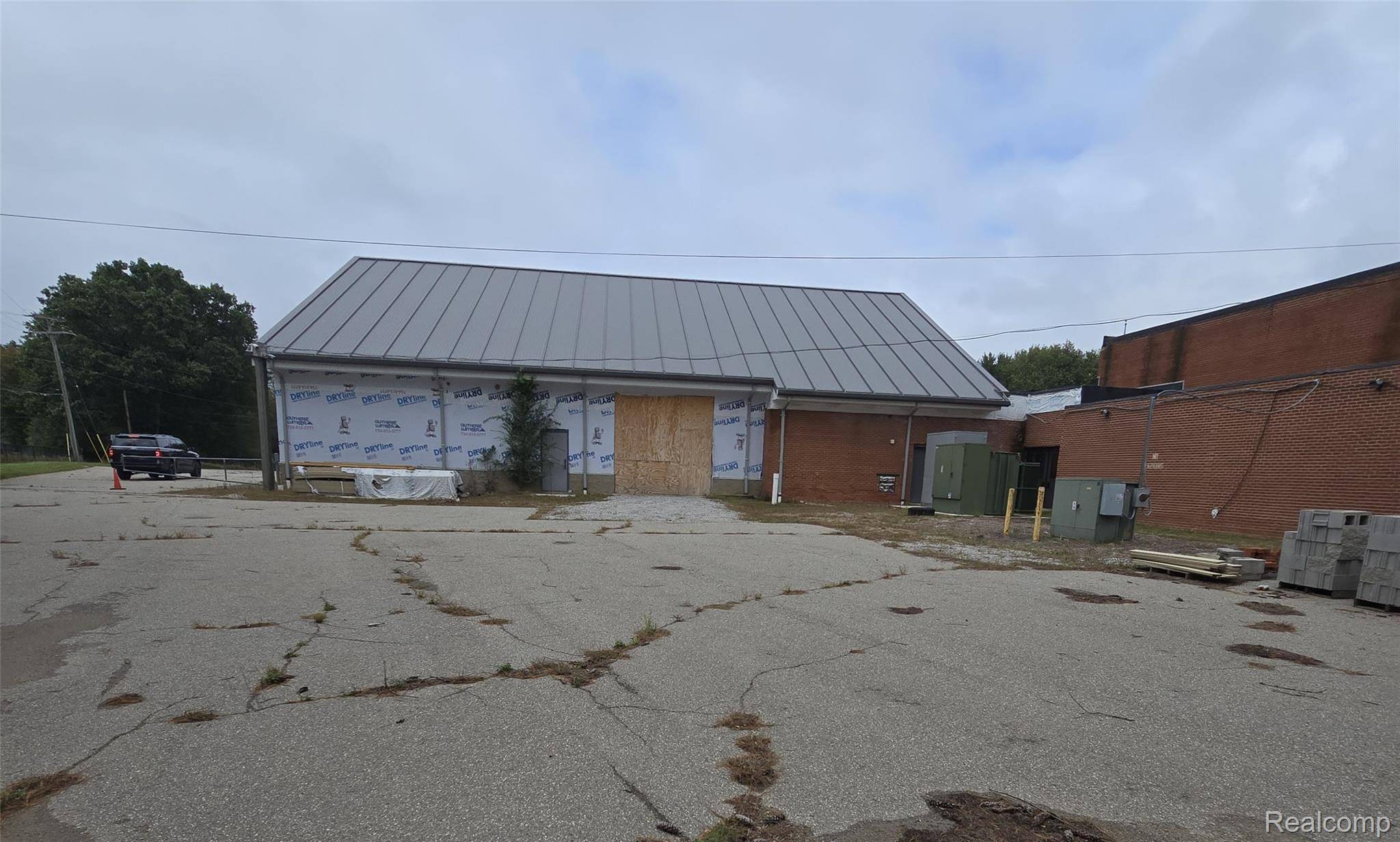 935 W M 36, Pinckney Village, MI 48169