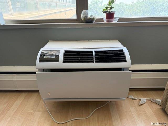 8900 E Jefferson AVE #916, Detroit, MI 48214