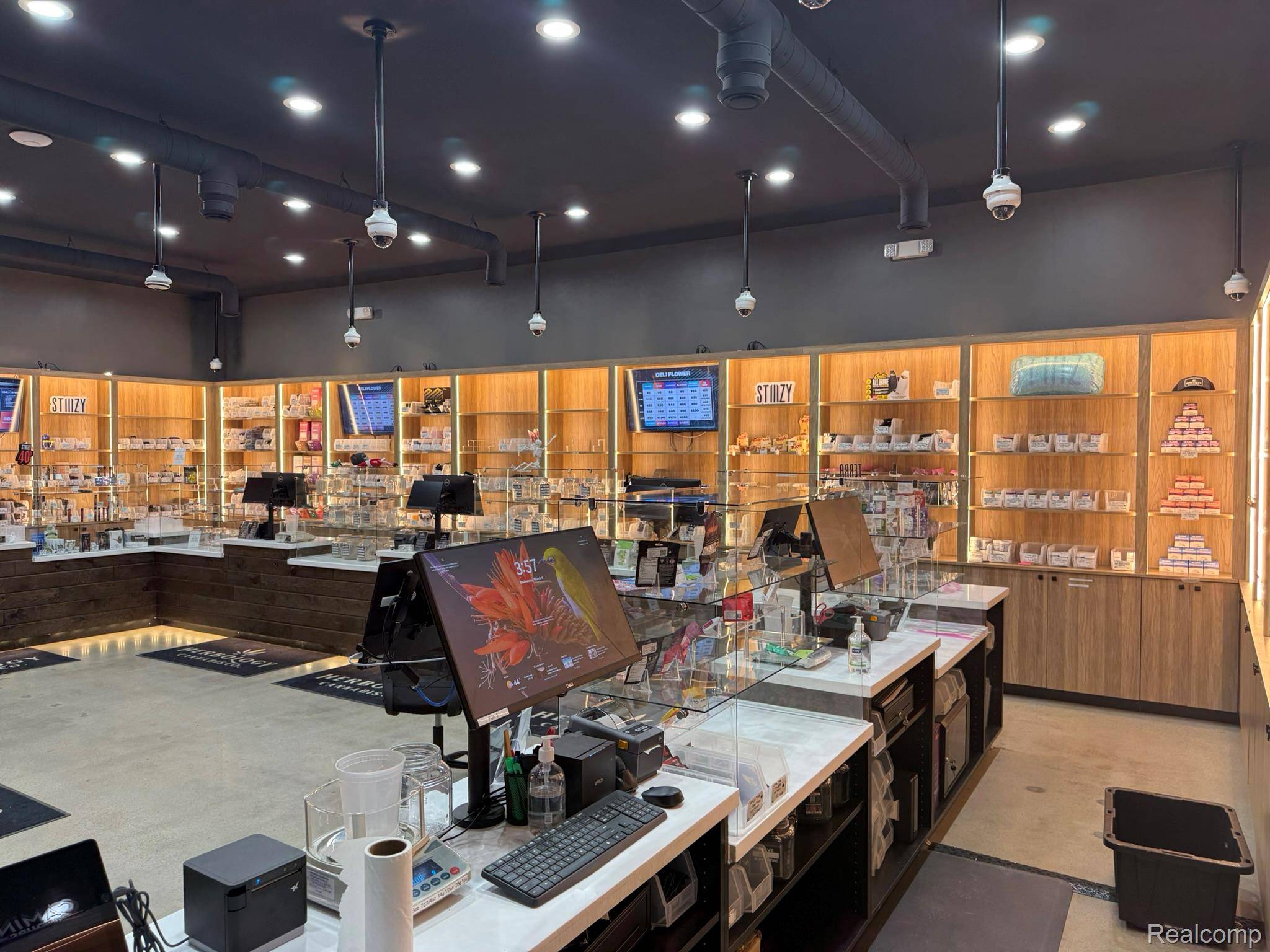 1561 W Maumee ST, Adrian, MI 49221