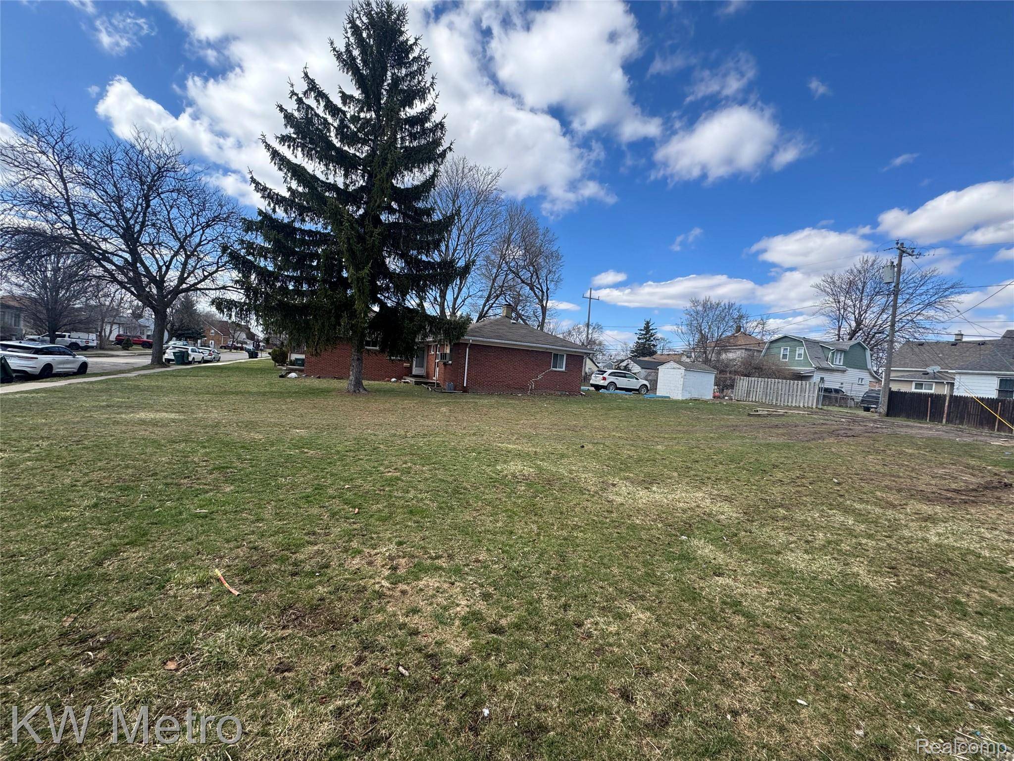 1382 Hanford AVE, Lincoln Park, MI 48146