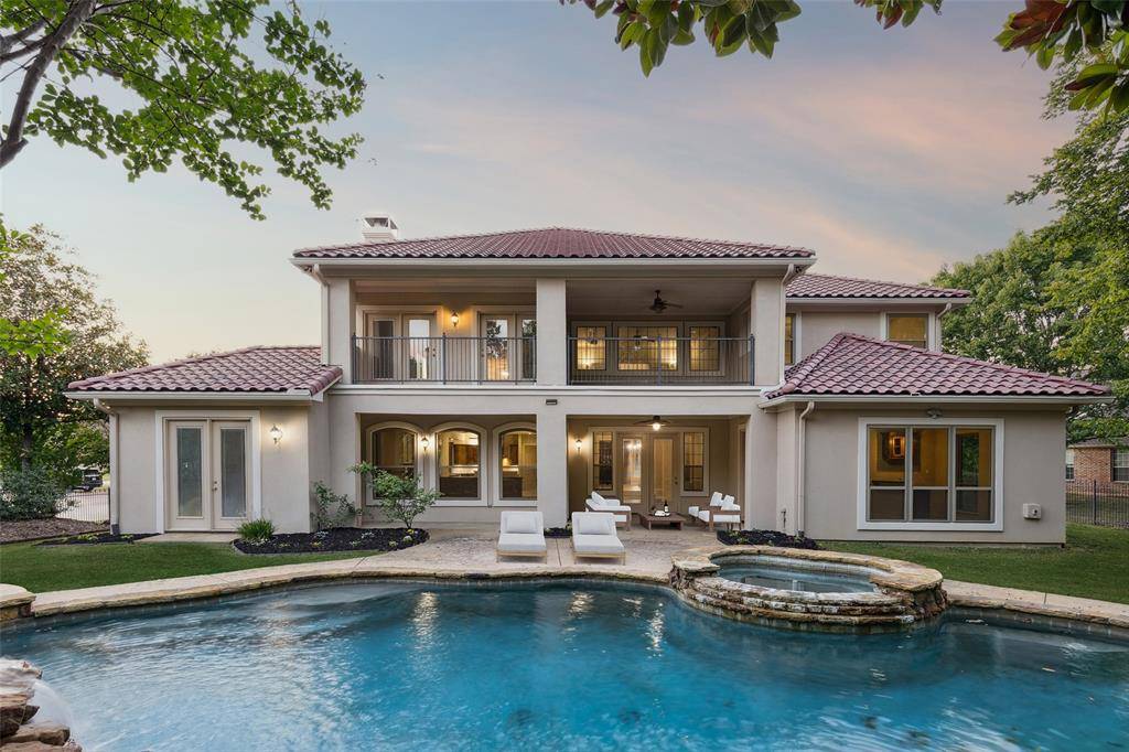 945 Deer Hollow Boulevard, Southlake, TX 76092