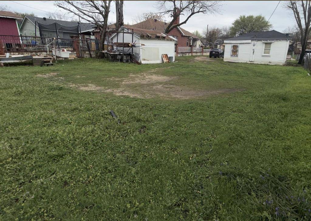 215 MISSOURI Avenue, Dallas, TX 75224